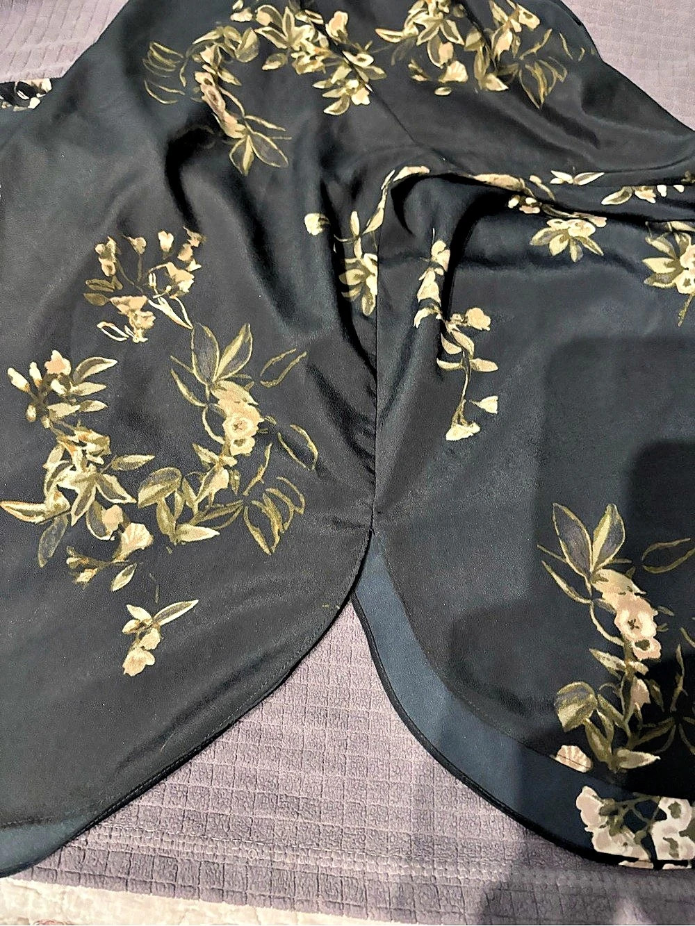 Vince Floral Blouse Black & Gold/Brown Size Small - Picture 9 of 12